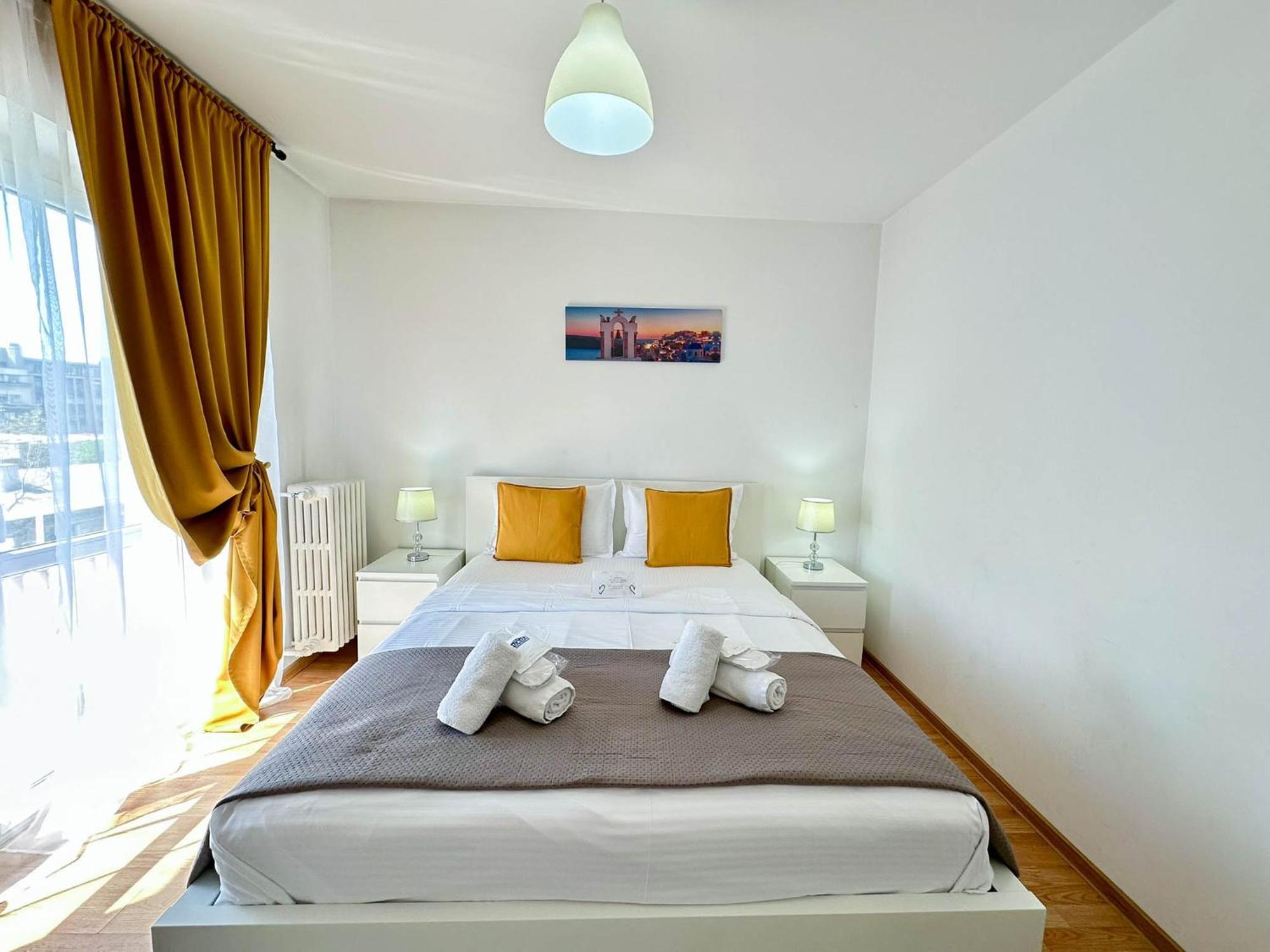 Sunrise Apartments City Center Bukarest Exteriör bild